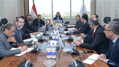 جودة العيش والالتزام بمعايير السلامة.. تعليمات عاجلة من وزير التموين 