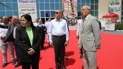 محافظ القاهرة يتفقد  لجان استقبال الناخبين المشاركين بالتصويت فى انتخابات مجلس الشيوخ 