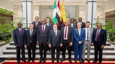 محافظ  البنك المركزي يستقبل نظيره النيجيري ويتفقدان دار طباعة النقد بالعاصمة الإدارية