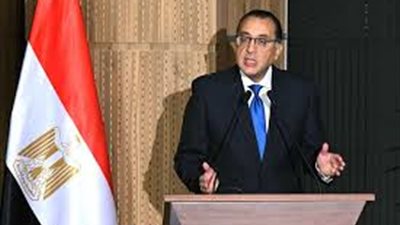 قرار حكومى بشأن الإعارات والإجازات للعمل بالخارج للعاملين بشركات قطاع الأعمال