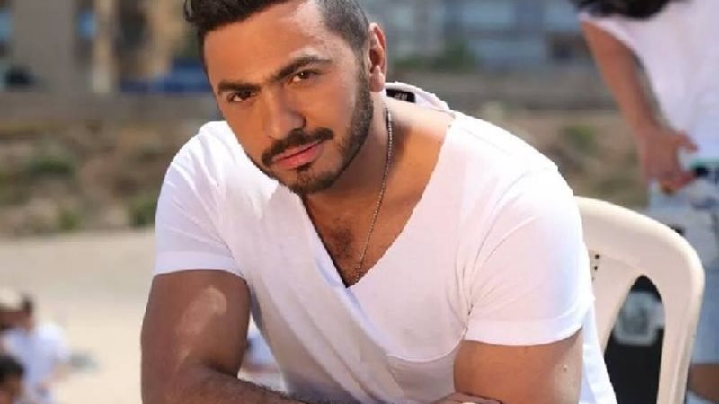 الفنان تامر حسني