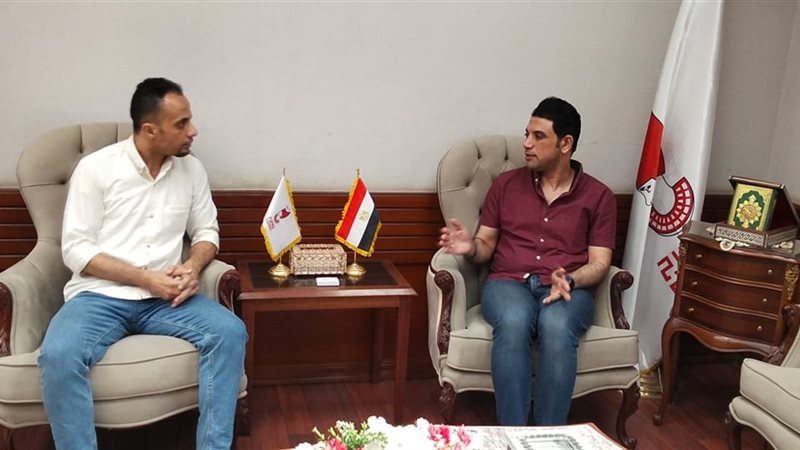 أثناء الحوار