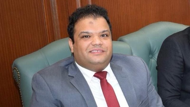 الدكتور محمود خليل