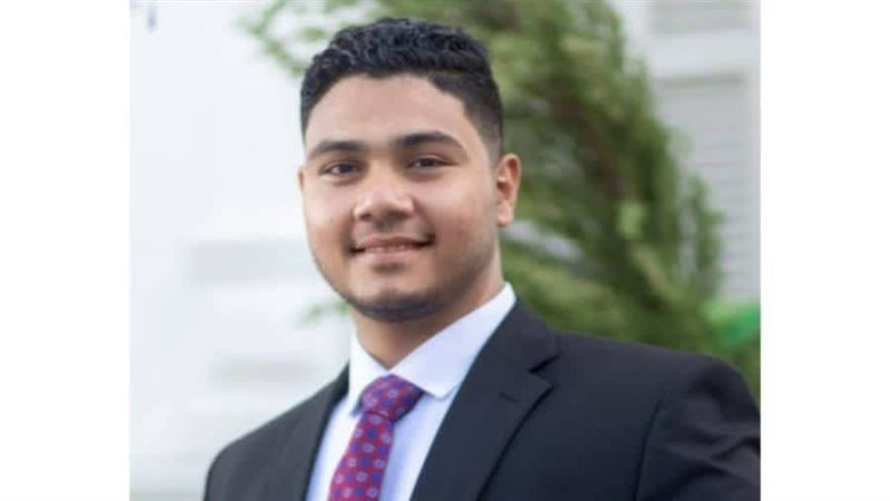 المحامي والمحاضر