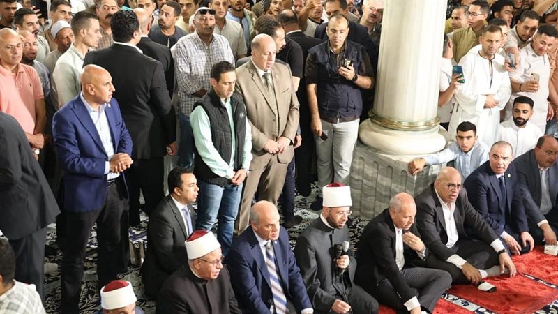 أثناء تأدية صلاة