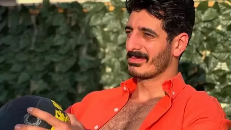 التيك توكر صاحب حساب