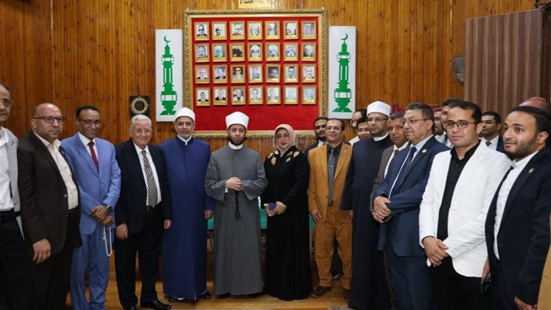 جانب من الزيارة