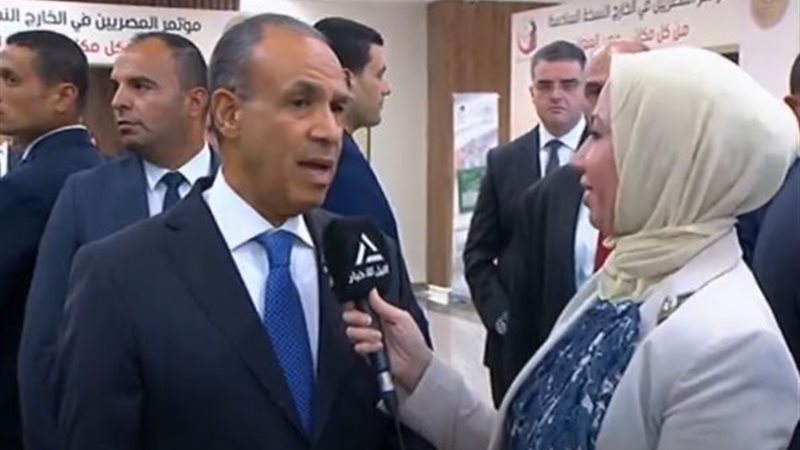 وزير الخارجية بدر