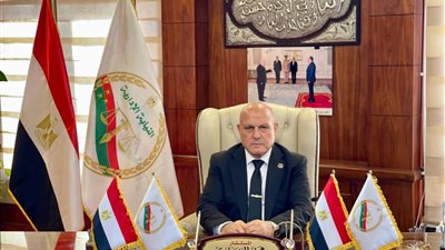 رئيس النيابة الإدارية يتابع إشراف القضاة على الانتخابات ويشيد بجهودهم