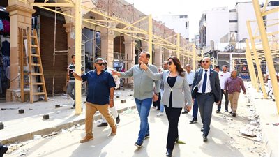 38 مليون جنيه لتطوير سوق العتبة.. وزيرة التنمية المحلية تتفقد المرحلة الأولى