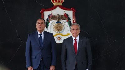 رئيس الوزراء الأردني يثمن دور مصر في دعم القضية الفلسطينية وما تقدمه لسكان غزة