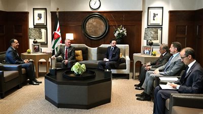 مدبولي ينقل تحيات الرئيس السيسي للعاهل الأردني الملك عبد الله الثاني