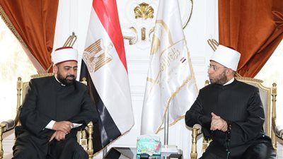 وزير الأوقاف ومفتي الأردن يبحثان التعاون في نشر الوسطية ومواجهة التطرف
