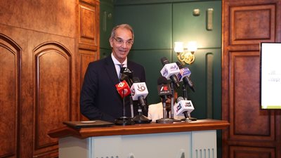 وزير الاتصالات: 1530 وحدة اتصال مرئي بمنظومة التقاضي عن بعد