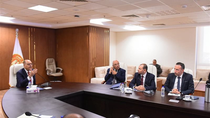 وزير العمل