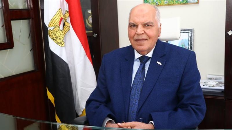 خلف الزناتي نقيب