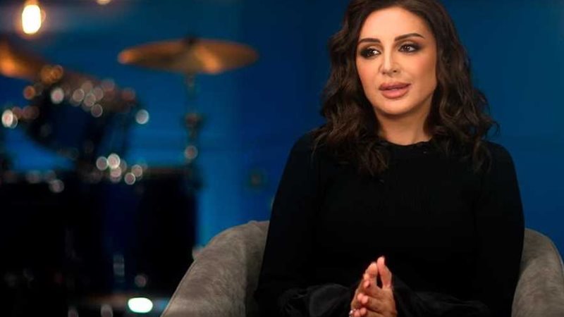 الفنانة أنغام