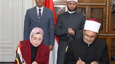 وزير الأوقاف ورئيس جامعة بنها يوقعان بروتوكول تعاون مشترك