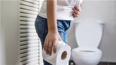 كيف تتغلب على الإمساك دون أدوية؟ 7 ملينات طبيعية تساعدك