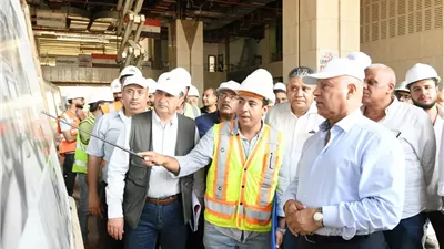 وزير النقل يعلن الانتهاء من إنشاء كوبرى عملاق بمسار الخط الأول للقطار السريع