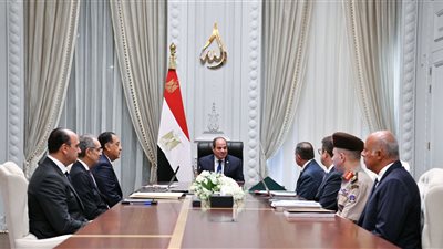 عاجل| السيسي يجتمع مع مدبولي ووزراء الداخلية ورئيسي المخابرات والرقابة