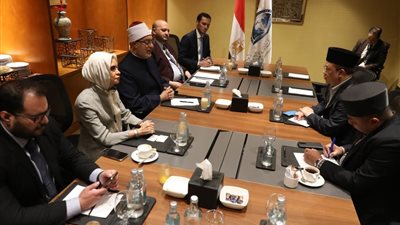 مفتي الجمهورية ومساعد مفتي سلطنة بروناي يبحثان عقد دورات تدريبية للكوادر البشرية بالسلطنة