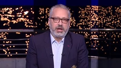 تامر أمين يعلق على حادث فتيات الواحات: عُذر أقبح من ذنب