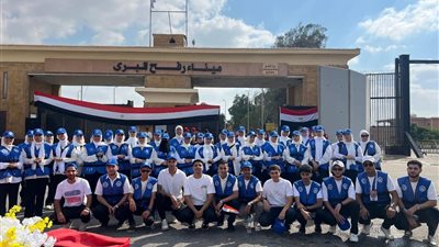 متطوعو وزارة الشباب والرياضة YLY يشاركون في تنظيم الزيارة الرسمية لمعبر رفح البري