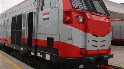 «السكة الحديد» تنفي منع راكب من استقلال القطار بسبب ارتدائه «شورت» وتحيل الواقعة للقضاء