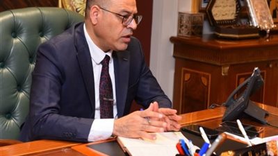 أول رد من وزير العمل على مقترح الشغل من 5 فجرا لـ 12 ظهرا