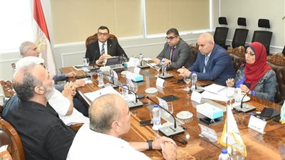 وزير الإسكان يلتقي جمعية مستثمري 6 أكتوبر لاستعراض طلباتهم ومقترحاتهم