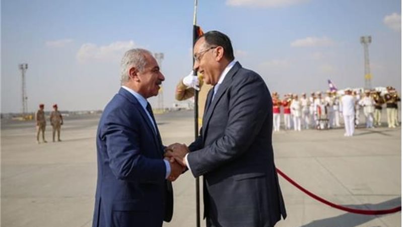 رئيس الوزراء يستقبل