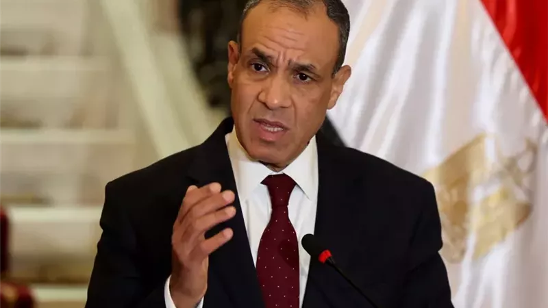 الدكتور بدر عبد العاطي،