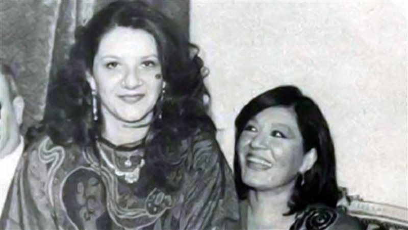 منة ووالدتها الفنانة
