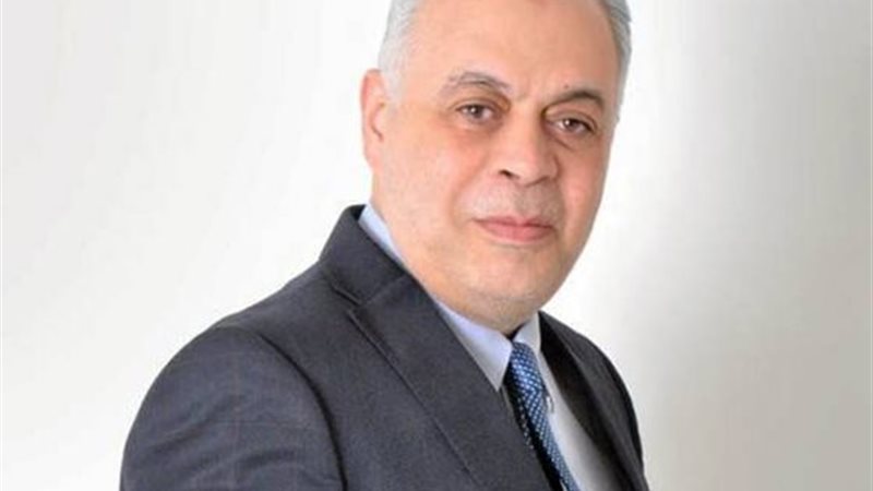 الدكتور أشرف زكى