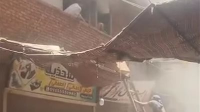 حريق مفاجئ يلتهم شقة سكنية بأبو قرقاص.. والأهالي يتدخلون لإنقاذ الموقف