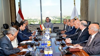 زيادة معدلات السلع.. تفاصيل اجتماع وزير التموين مع قيادات 