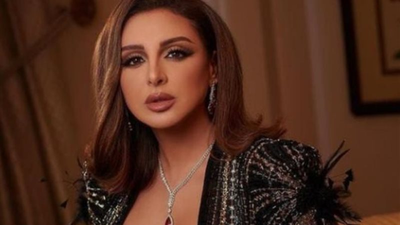 الفنانة أنغام