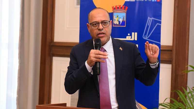 وزير العمل محمد