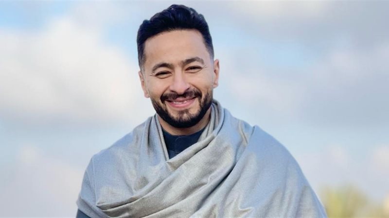 الفنان حماده هلال