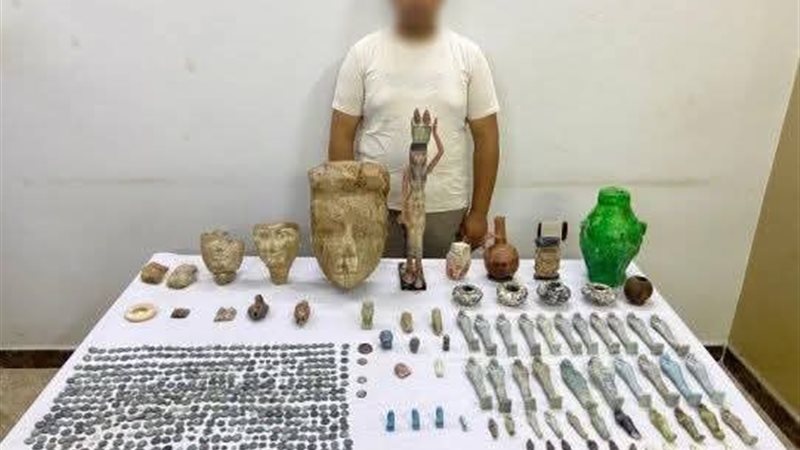 ضبط تاجر آثار