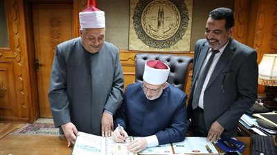 وكيل الأزهر يعتمد نتيجة الدور الثاني للثانوية بنسبة نجاح 80.25%.. رابط مباشر 