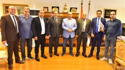 اللواء هشام أبو النصر يبحث مع الأبجيجي فرص الاستثمار وتطوير المشروعات الزراعية بأسيوط