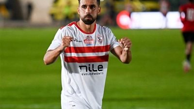 عبد الله السعيد يفوز بجائزة أفضل لاعب في مباراة الزمالك والإسماعيلي