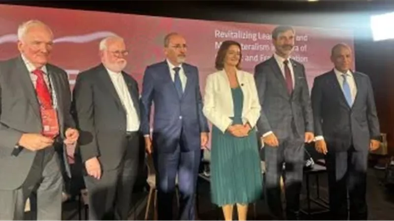 وزير الخارجية