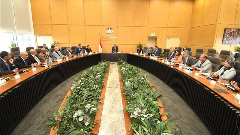 اجتماع وزير الإسكان
