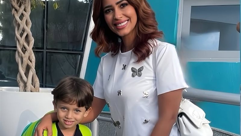 رنا سماحة وابنها