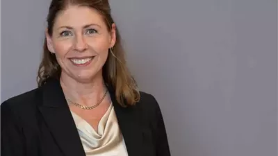 وزيرة الصحة السويدية تسقط مغشيا عليها لحظة إعلان تعيينها.. تفاصيل 