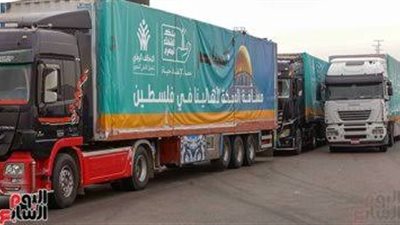 قافلة المساعدات الإنسانية الـ37 تدخل إلى الفلسطينيين بقطاع غزة