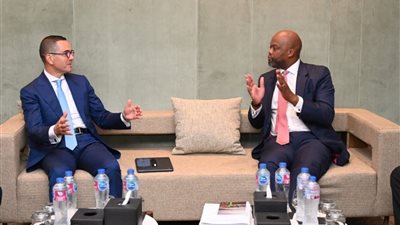 مصر ملتزمة بقيادة مسيرة التكامل الاقتصادي الإفريقي.. وزير الاستثمار يلتقي الأمين العام لـ (AfCFTA)